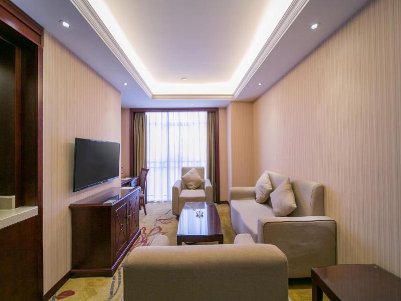 Vienna Classic Hotel Shizhongshan Avenue Csiucsiang Kültér fotó